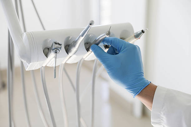 Professional Teeth Whitening technician working in Edgecliff Village, TX