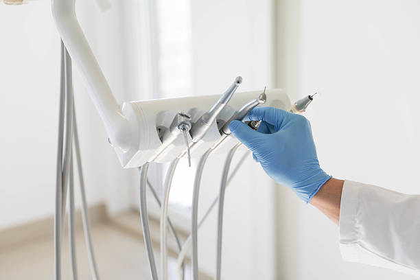 24/7 Emergency Teeth Whitening experts in Edgecliff Village, TX